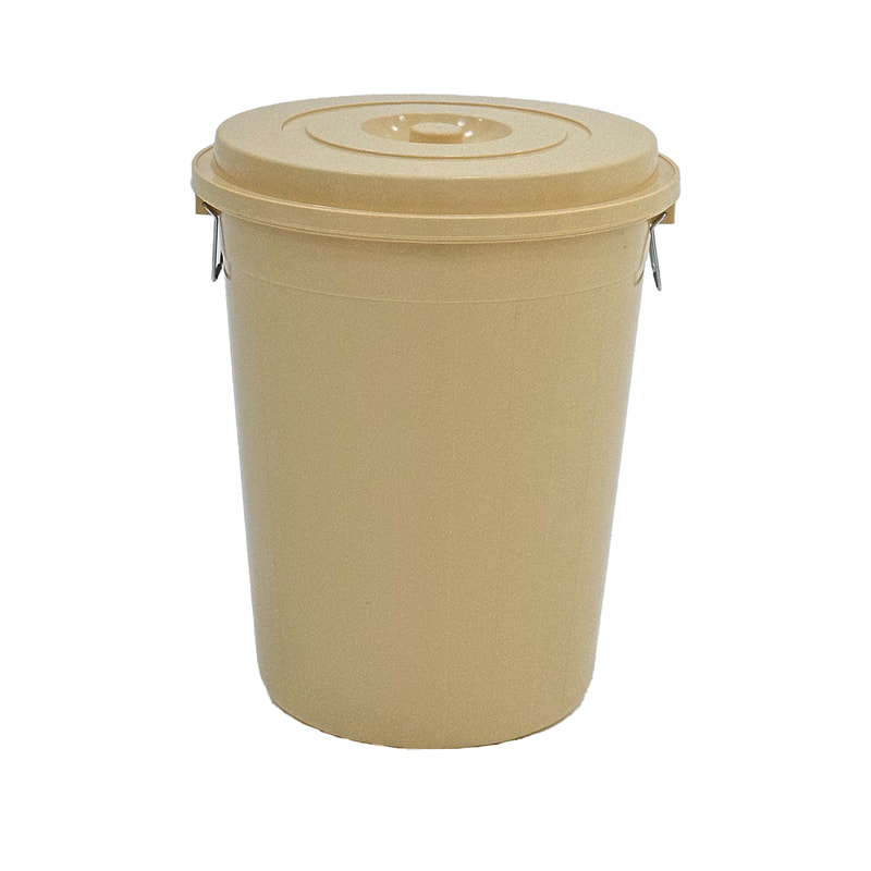 F-BI125-CR Type 5 Site bin in cream with a separate lid 