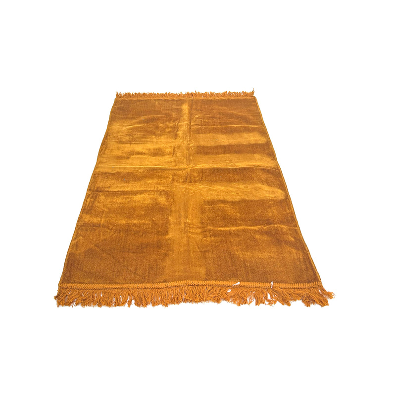 F-PR109-GD Moderate prayer mat in gold suede fabric