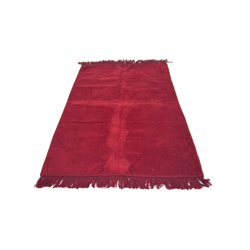 F-PR113-DR Blissful prayer mat in dark red suede fabric