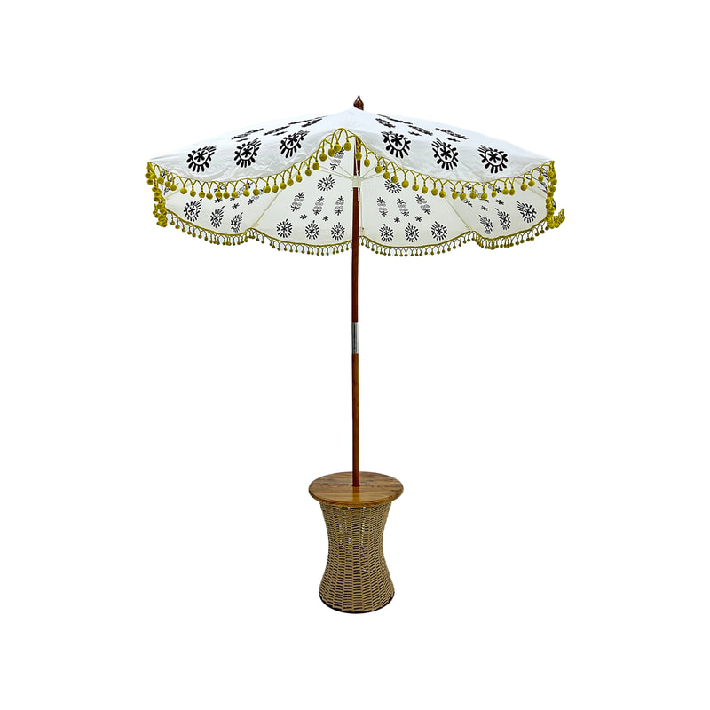 F-UM102-WP Chicka umbrella in white patterned embriodery